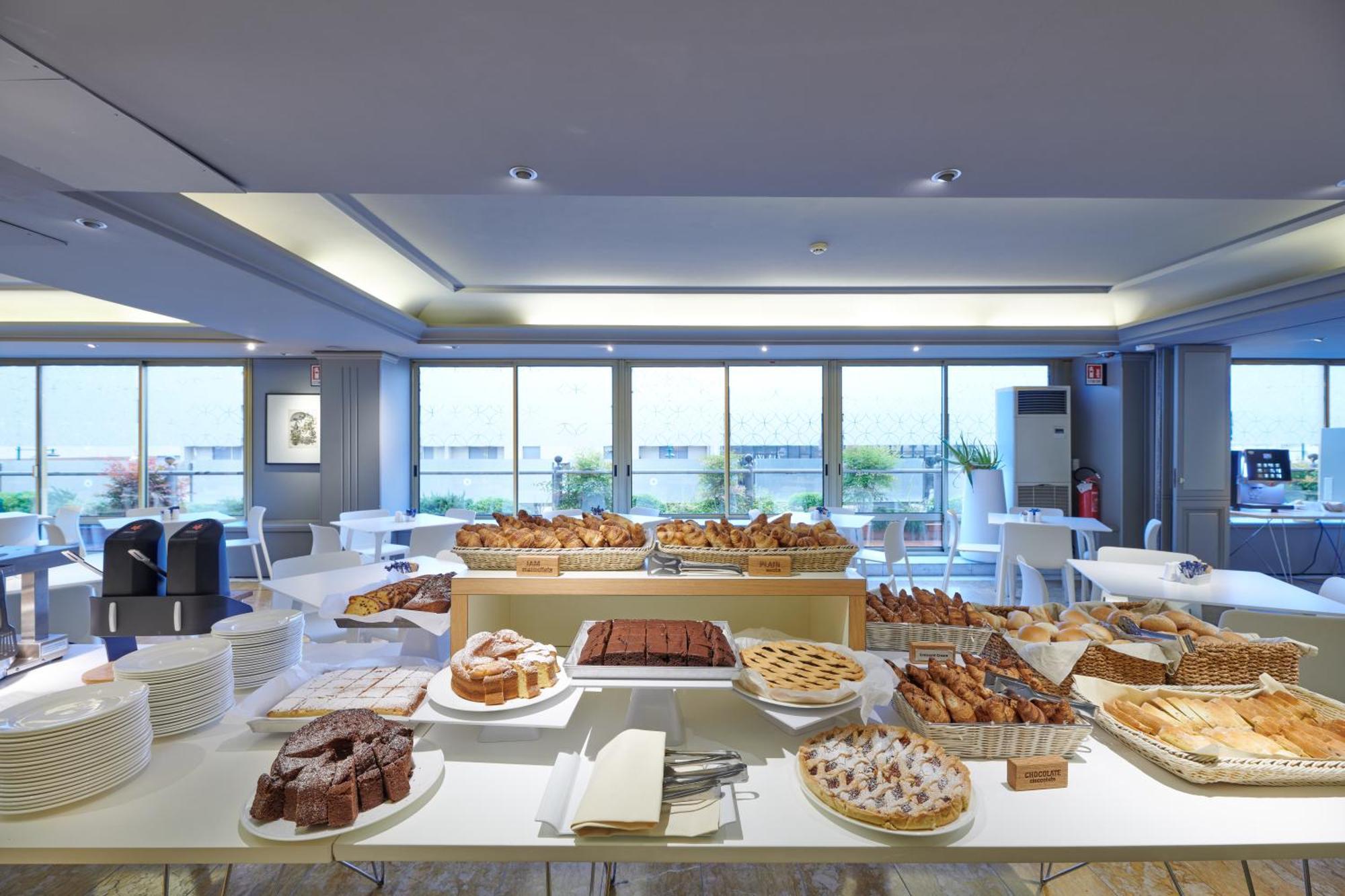 Hotel Plaza 4*